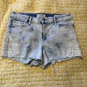 Jessica Simpson size 29 Jean shorts with fabric embellishments. EUC